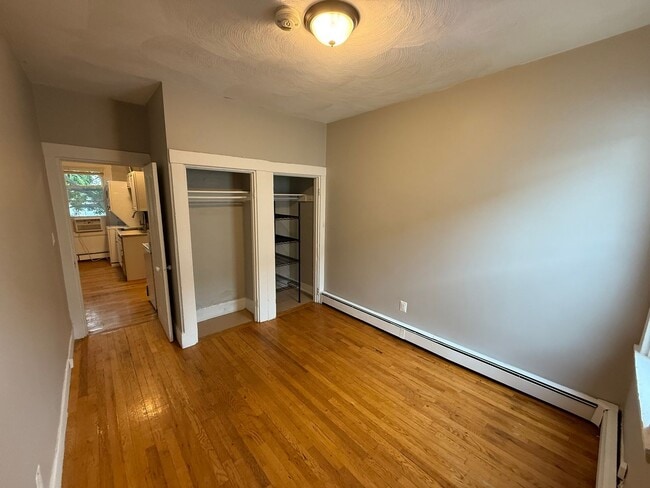 Building Photo - 1 bed/1 bath in Cambridge