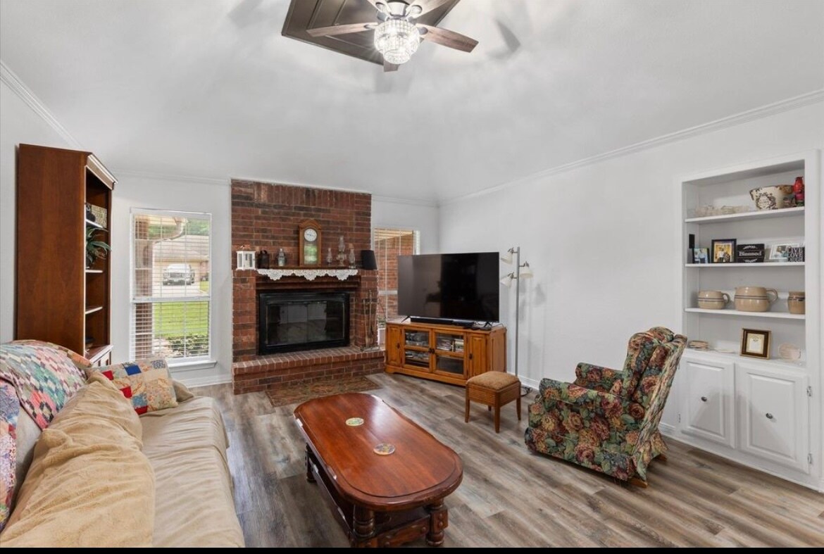 Building Photo - 1132 Kensington Ct