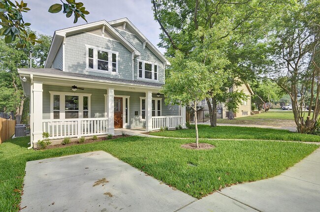 Building Photo - UT PRE-LEASE: 2011 Constructed Custom West...