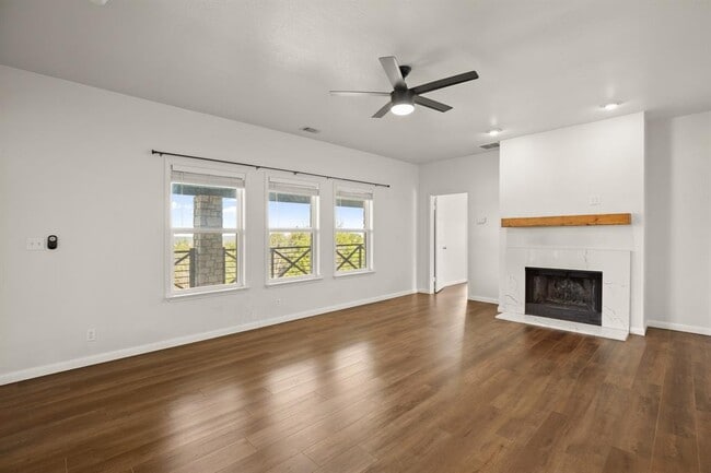 Building Photo - 6607 Avenida Ann St