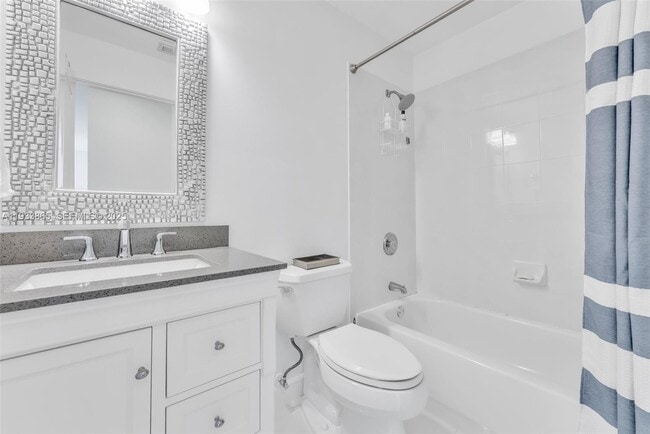 Building Photo - 12925 SW 49th Ct