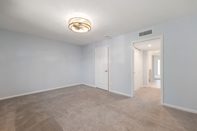 Building Photo - 6453 Bayou Glen Rd