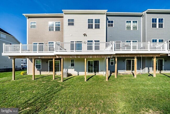 Building Photo - 74 Glory Maple Ln