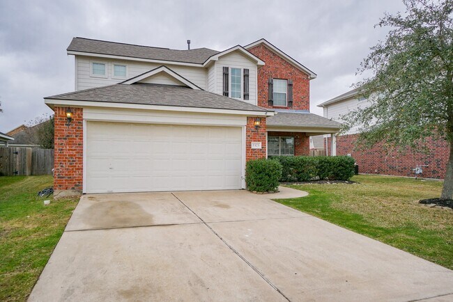 Building Photo - 1323 Colonial Manor Dr