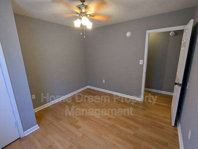 Building Photo - 11605 Rutherford Dr