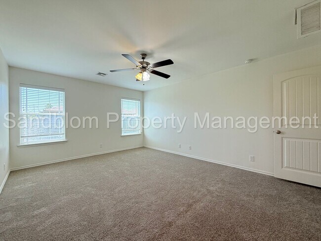 Building Photo - For Lease | Jenks | Available Now!