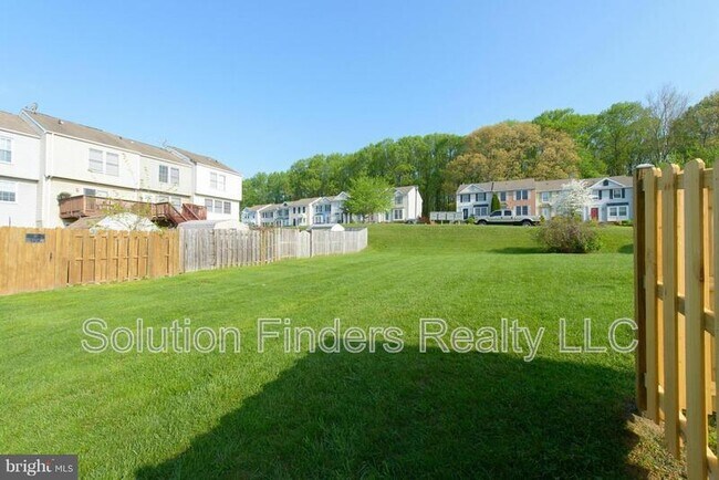 Building Photo - 257 Maple Wreath Ct
