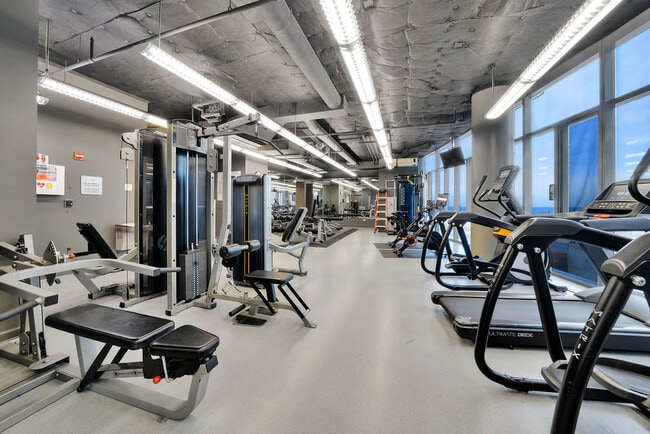 Building Photo - 450 E Waterside Dr