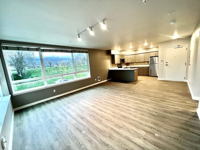Building Photo - 2330 Yakima Ct