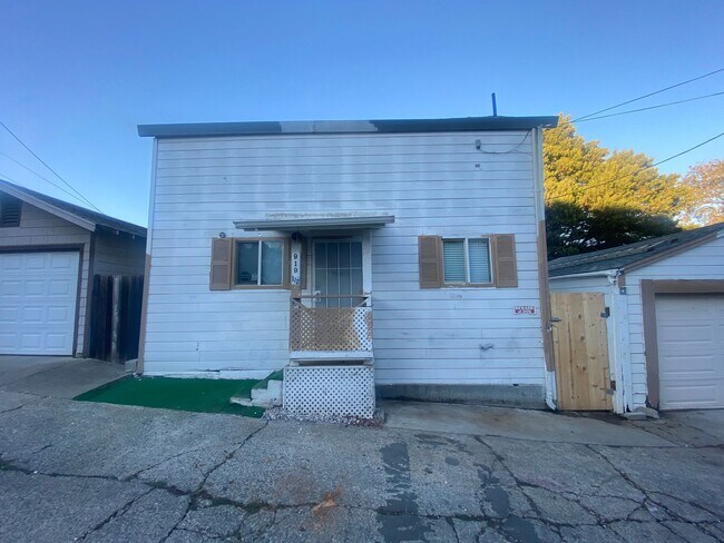 Building Photo - 919 Kentucky St