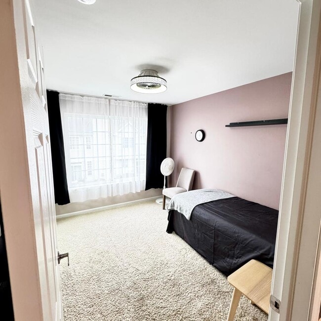 Building Photo - 5362 Wildspring Dr