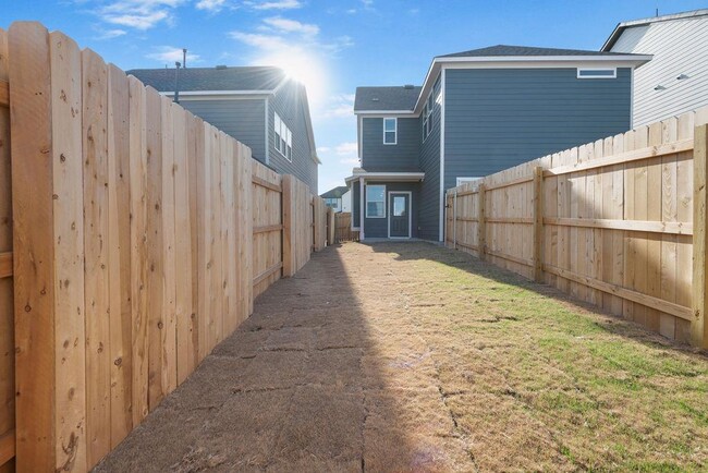 Building Photo - 116 Barret Dr