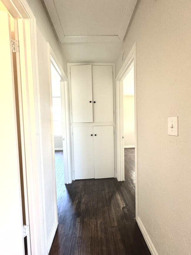 Building Photo - 1911 S Roosevelt St