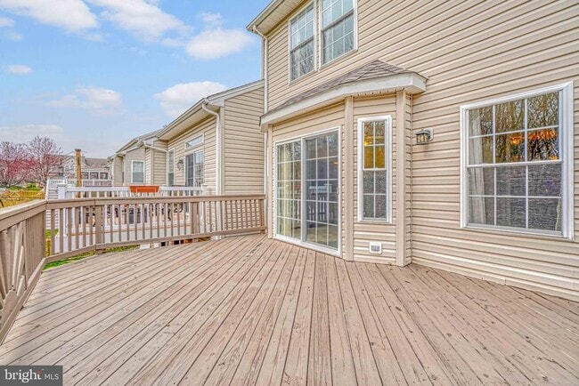 Building Photo - 206 Colgate Dr