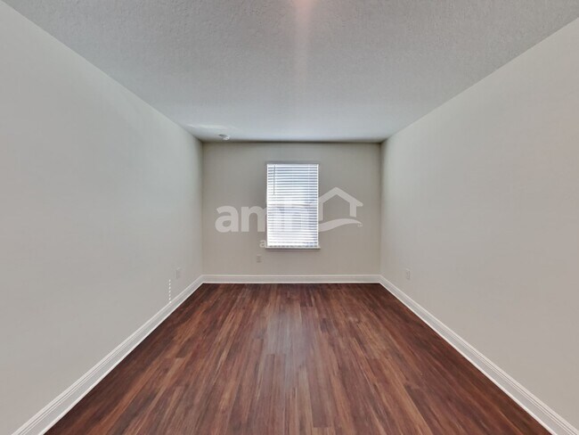 Building Photo - 27288 St Andrews Ave