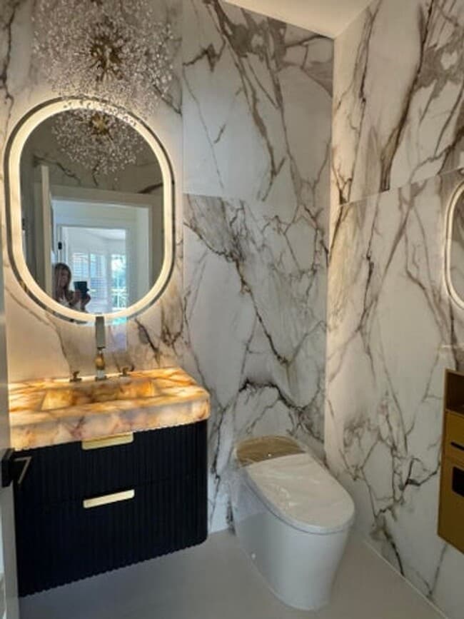 Building Photo - 7686 La Corniche Cir