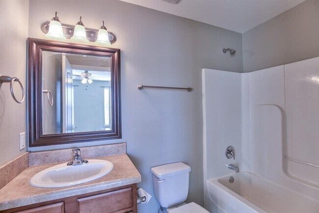 Building Photo - 1956 Corvallis Ave