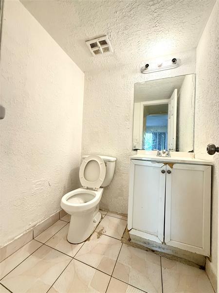 Building Photo - 2625 NW 60th Way