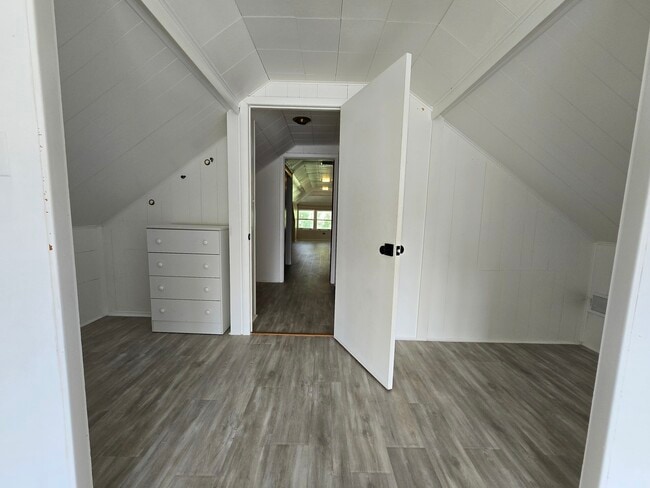 Building Photo - 4231 N Marmora Ave