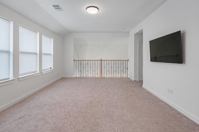 Building Photo - 7424 Lilypad Ln