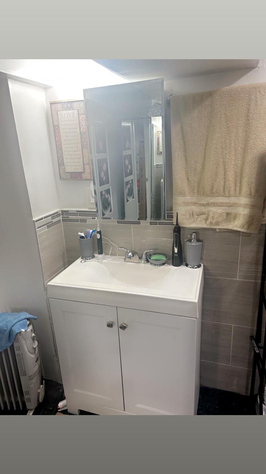 Bathroom - 212 Oakwood Pl