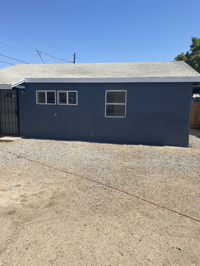 Building Photo - 301 S Magnolia Ave