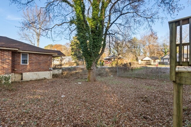 Building Photo - We Bringing Affordable Back - Intown Living - Voucher Approved!
