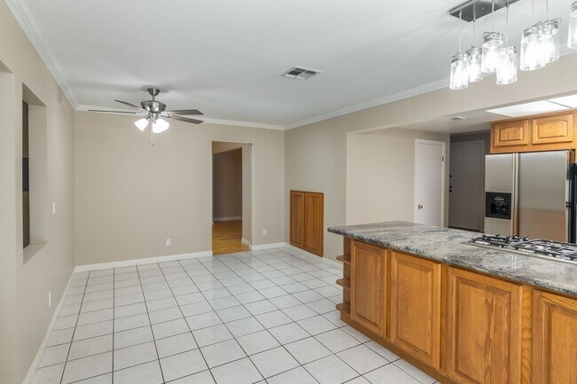 Building Photo - Charming 3-Bedroom Home on a Quiet Street ...