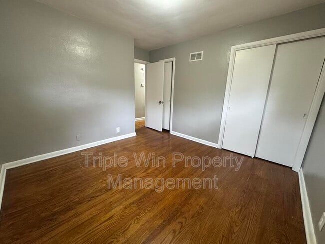 Building Photo - 8000 Noel Ct