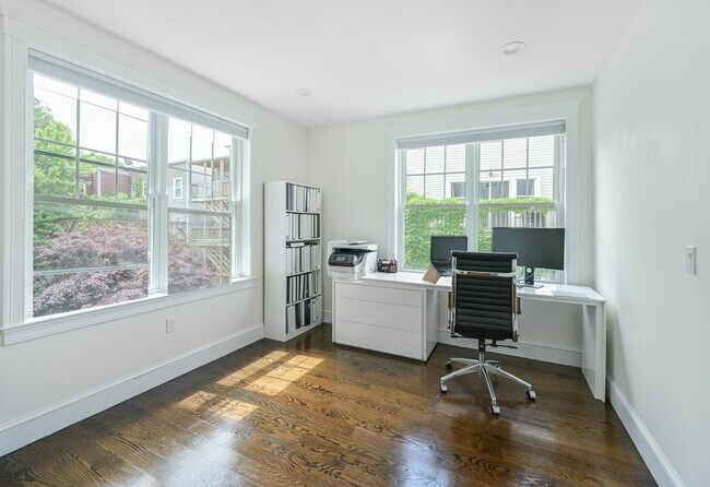 Building Photo - 199 W 8th St