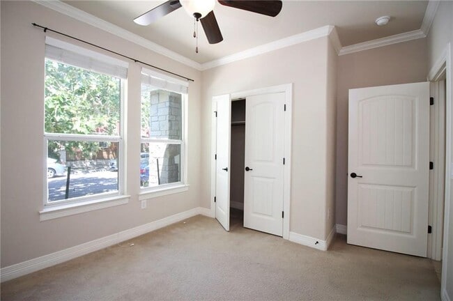 Building Photo - 4225 Threadgill St