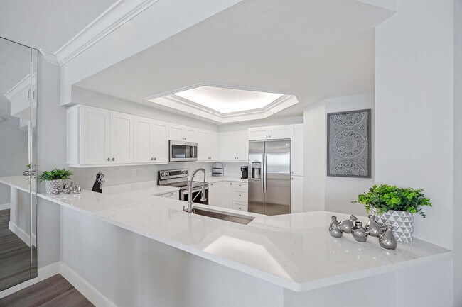 Building Photo - 9700 Gulf Shore Dr