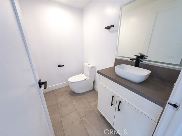 Building Photo - 6628 Camellia Ave