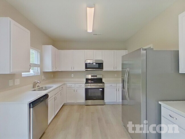 Building Photo - 11906 Bending Branch Rd