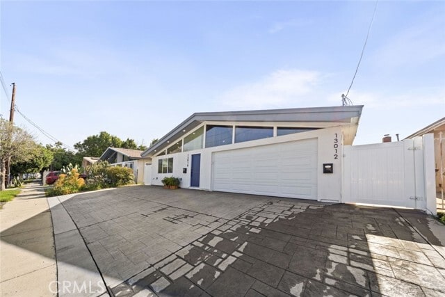 Building Photo - 13010 Hartland St