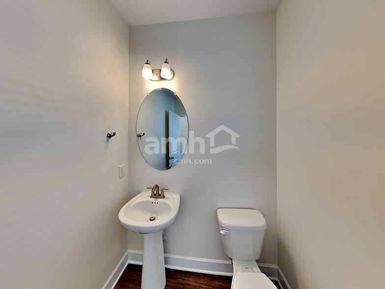 Building Photo - 4724 Chutney Dr