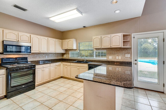 Building Photo - 211 Natures Trail Ct NW