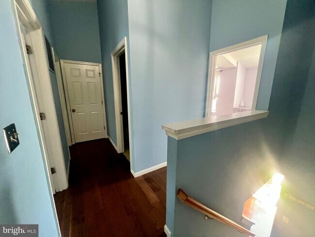 Building Photo - 16851 Toms River Loop
