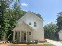 Building Photo - AVAILABLE AUGUST 2026!