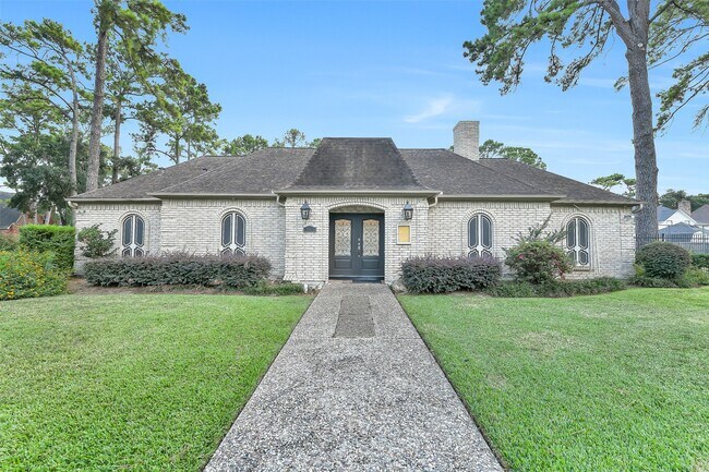 Building Photo - 3911 Cherry Forest Dr