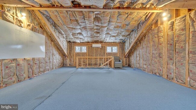 Building Photo - 1833 Drew St