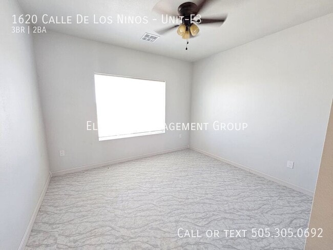 Building Photo - 1620 Calle de los Ninos Ave