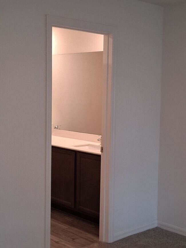 Building Photo - 8871 Southern Charm Cir