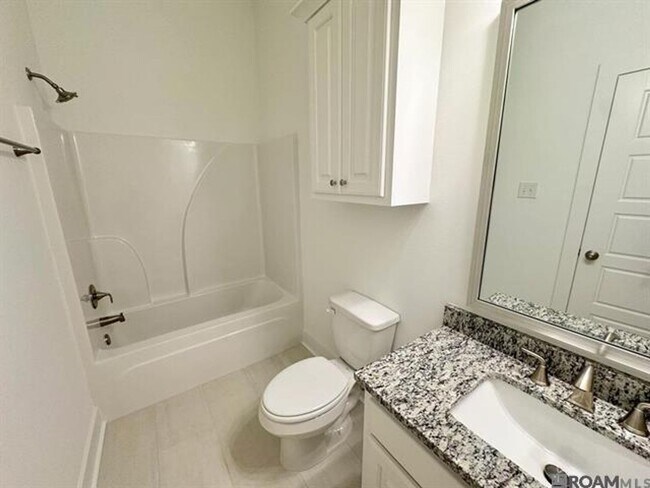 Building Photo - Brand new 3 bedroom, 2 bath town home!
