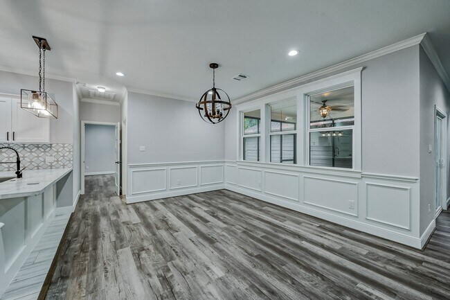 Building Photo - 11315 Alcott Dr