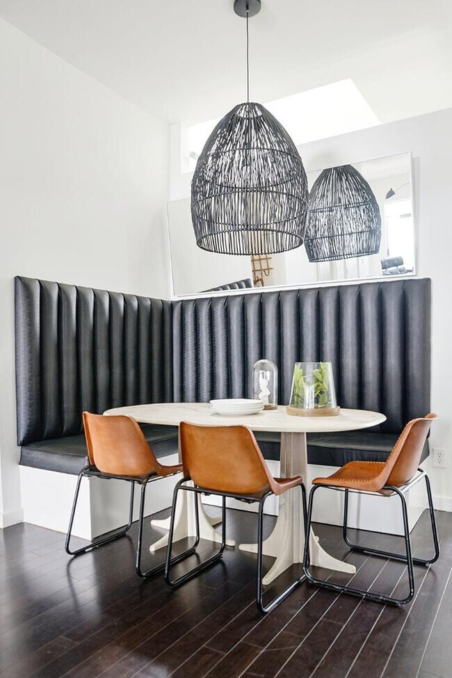 Building Photo - 341 Viburnum Way Ct