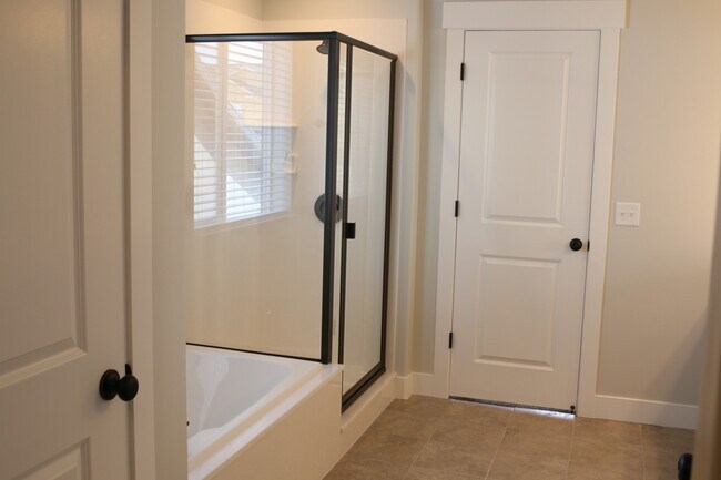 Building Photo - Lovely home for rent in Lehi, UT.