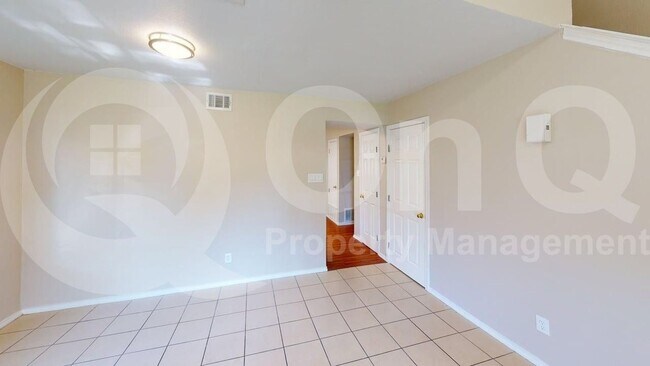 Building Photo - 3113 Wayfarer Rd
