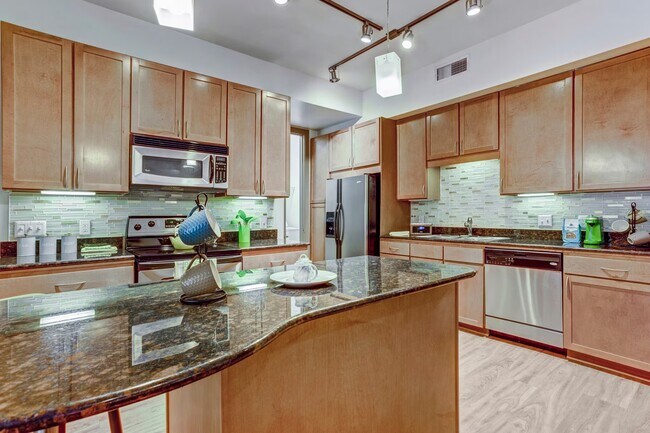 Building Photo - Loft-Style 1-Bed | Now Leasing in Houston!