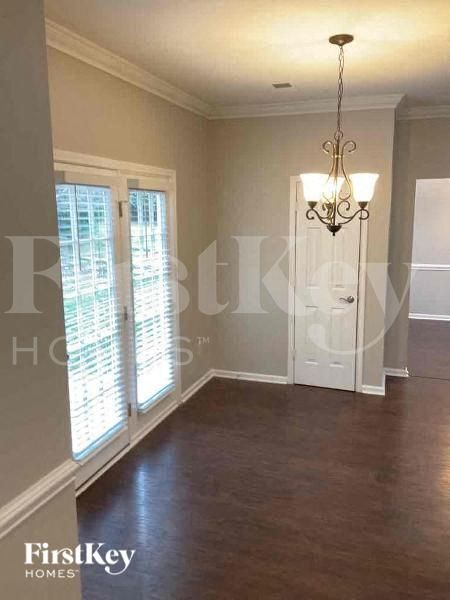 Building Photo - 127 Meandering Way Ln